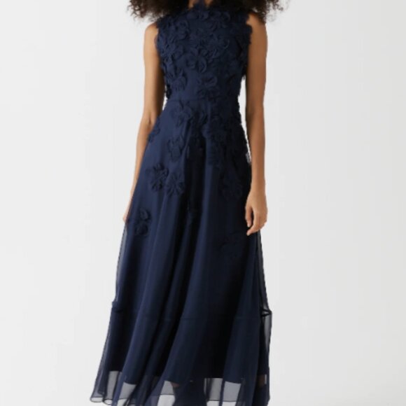 Morgane Le Fay Moonbear Gown - Picture 2 of 2